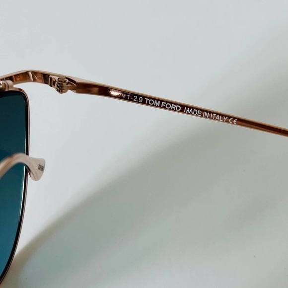 TOM FORD Veronica Sunglasses TF684 28W - Picture 7 of 7